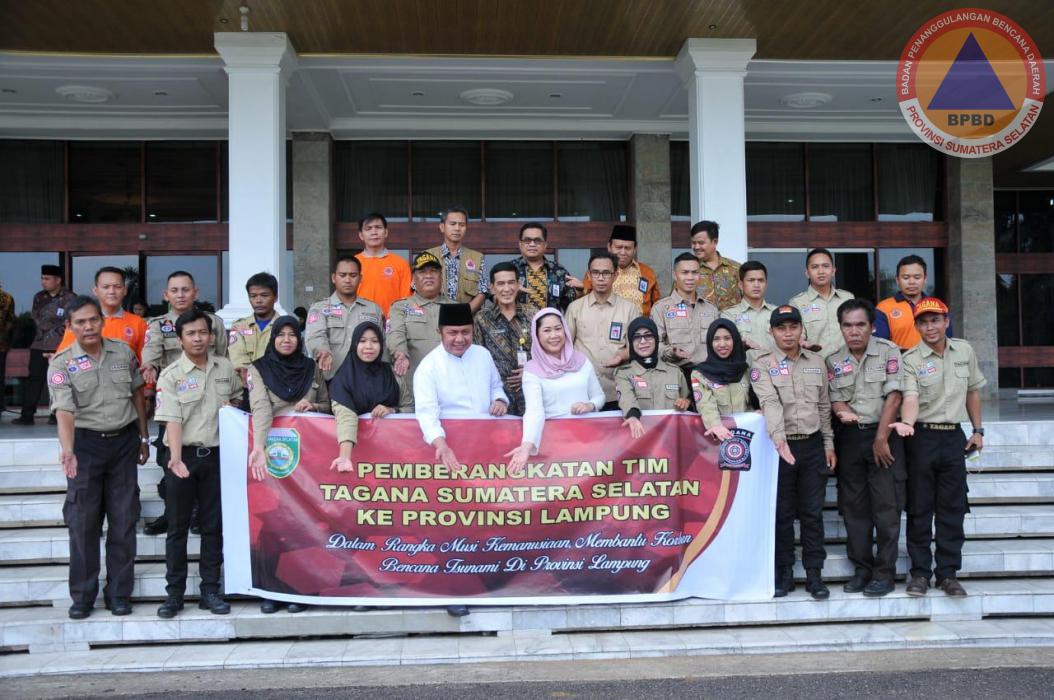 Acara Pelepasan Tim Gabungan Bantuan Bencana Tsunami di Provinsi Lampung Oleh Bapak Gubernur Sumsel H. Herman Deru di Griya Agung Palembang