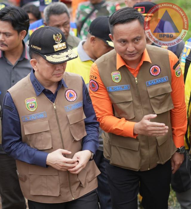 Gerak Cepat BPBD Sumsel Bersama Pj Gubernur Berikan Bantuan dan Tinjau Banjir di Muratara